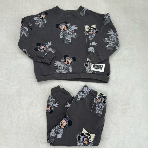 disney x zara dark grey mickey mouse space sweater set comes with sweatshirt and